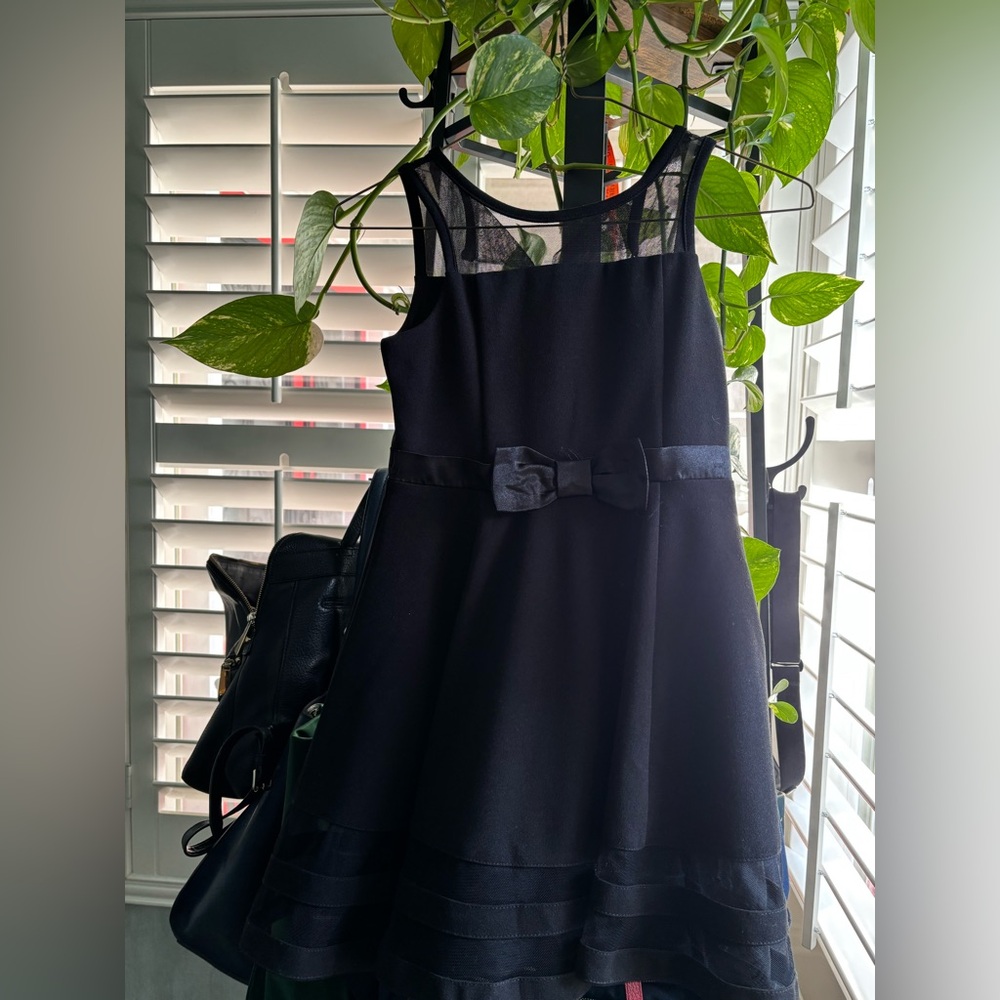Calvin Klein cocktail dress - Kids size 4